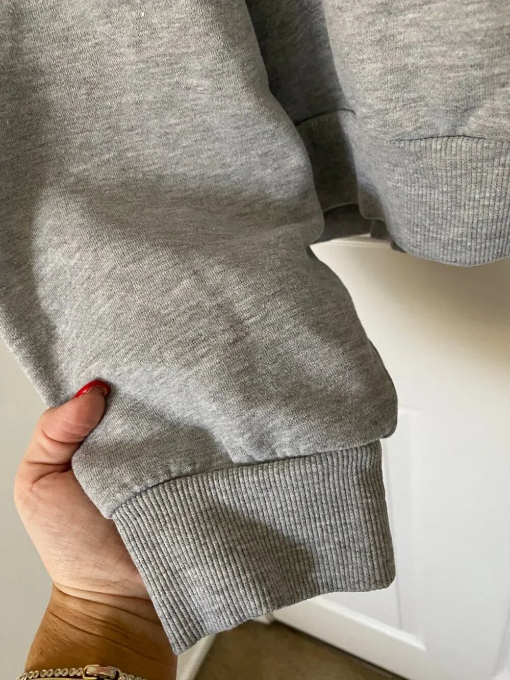 ALO Yoga | Accolade Hoodie in Gray